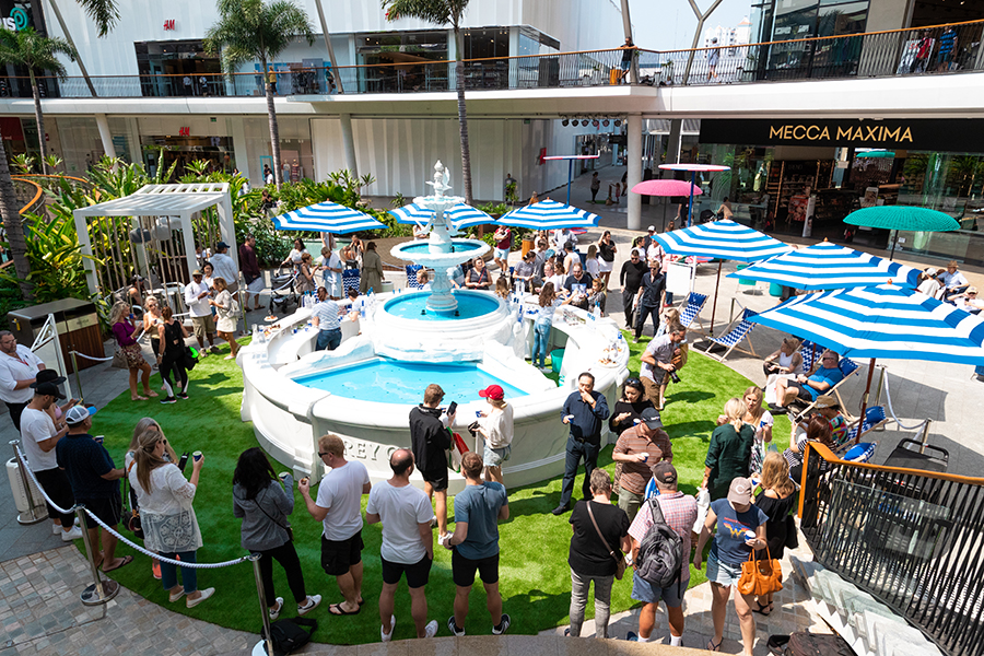 The Fountain of Goose arrives at Pacific Fair