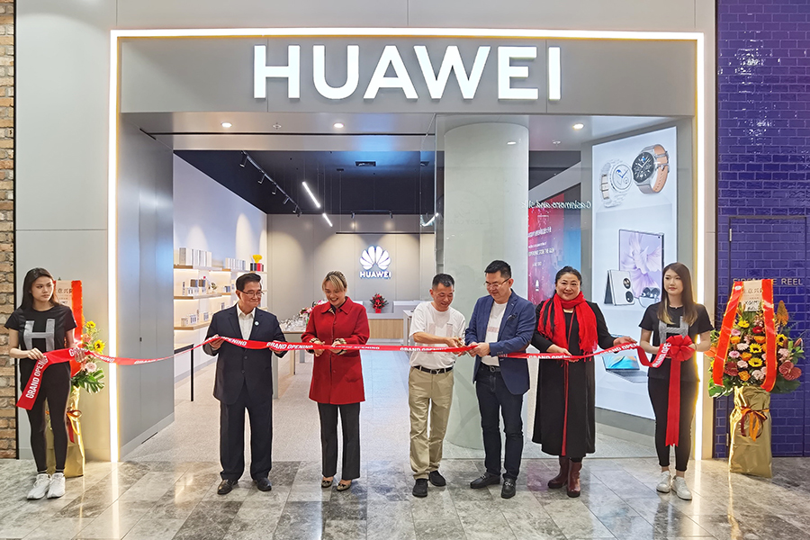 Huawei strategically opens its first Melbourne store